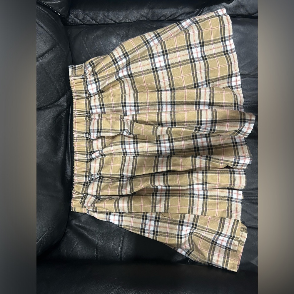 Pleated skirt